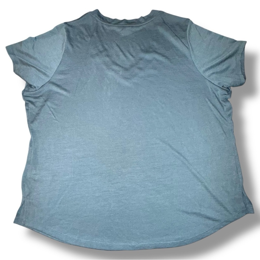 ATHLETA Breezy V-Neck Tee - Oxidized Green 1X - Picture 6 of 10